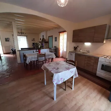 édon, 4 Pièces, 6 Personnes - Fr-1-653-201 Hébergement de vacances Edon