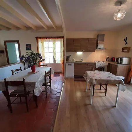 édon, 4 Pièces, 6 Personnes - Fr-1-653-201 *